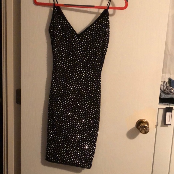 Dress - Picture 2 of 4
